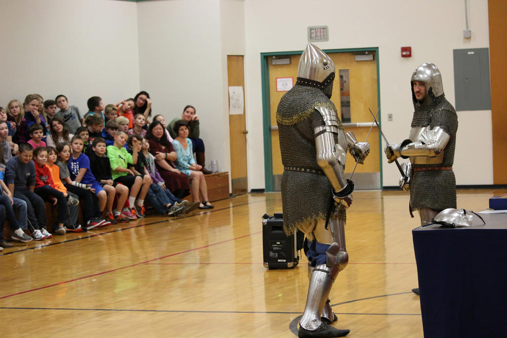 Knights demonstrate costumes