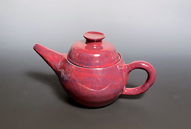 "Teapot" by Paige Kenney, 10th grade at Ridgefield