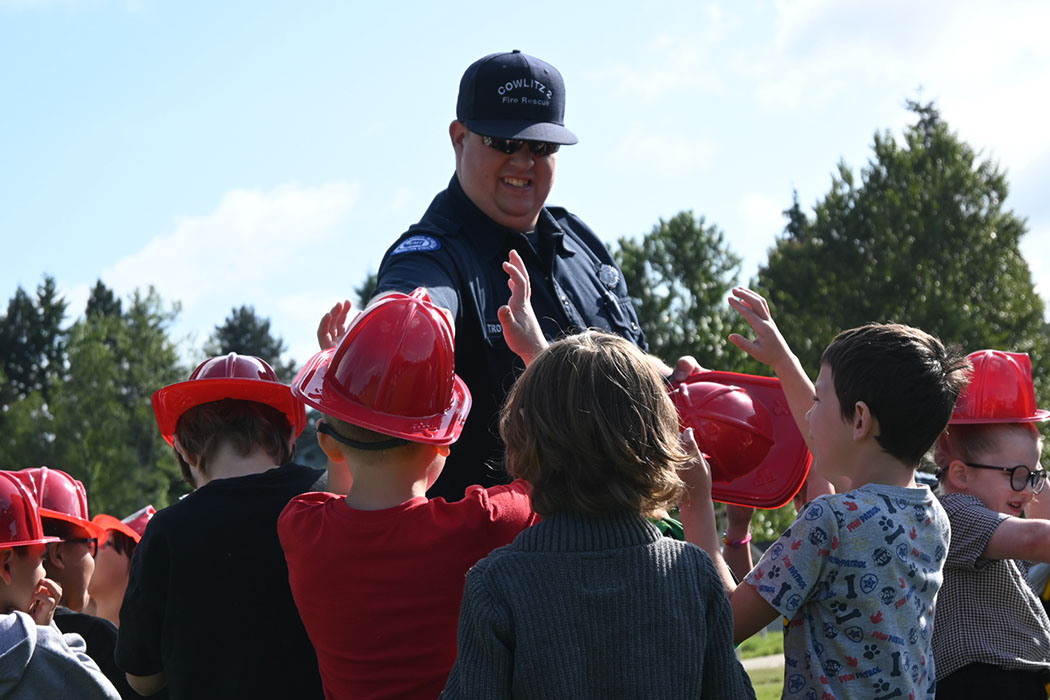 Kelso High School CTE Programs and Emergency Service Agencies Host Career Exploration Day for Barnes Elementary Students