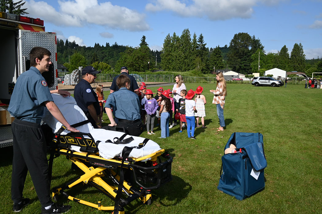 Kelso High School CTE Programs and Emergency Service Agencies Host Career Exploration Day for Barnes Elementary Students